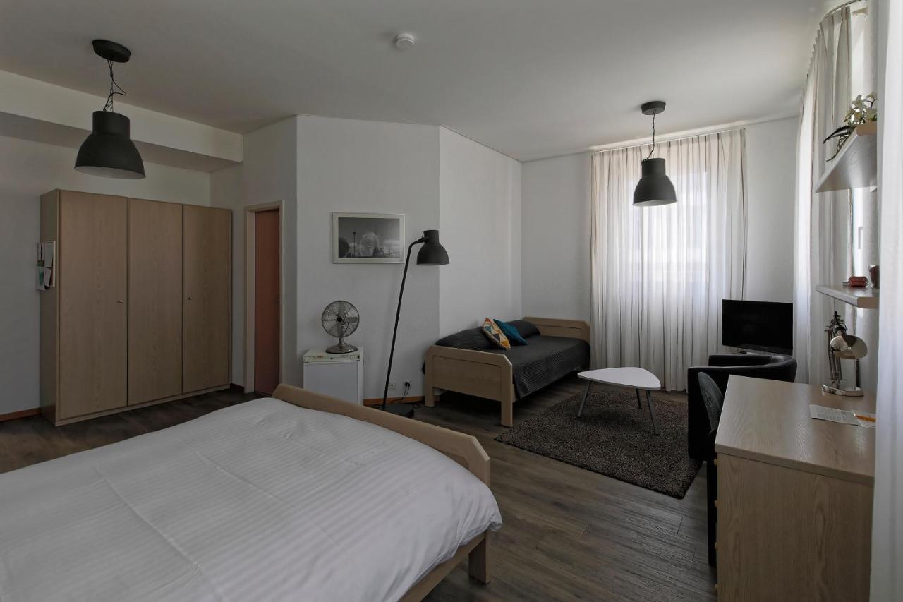 Les Chambres Du Ctn Plan-les-Ouattes Kültér fotó